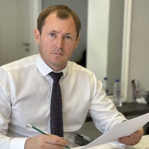 Анатолий Павлович специалист по пересадке волос